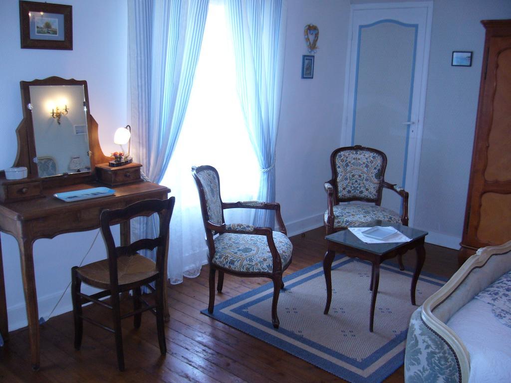 Ferme De Dauval Bed & Breakfast Mandeville-en-Bessin Phòng bức ảnh